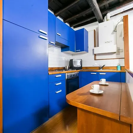 Casa Mucci * Rome